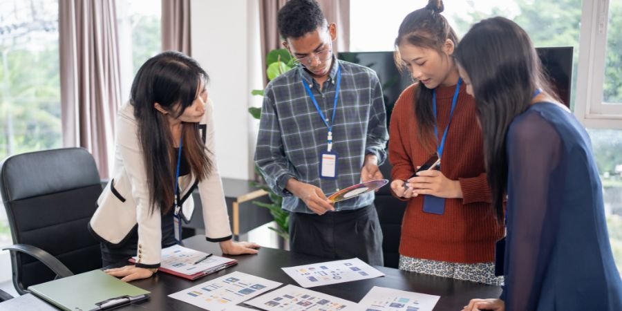 Startup Business Strategy: From Customer Gap to Growth